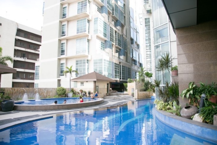 無料屋外プール