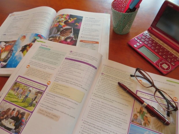 英語勉強中の机