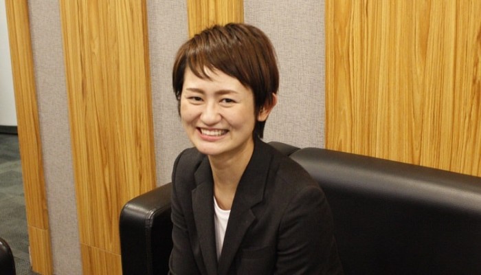 スタッフ写真(クイックベトナム日高)-min