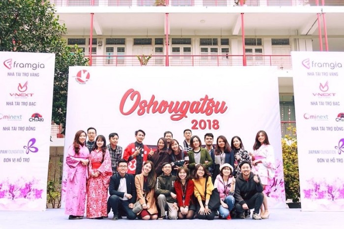 ハノイでスポンサーした大学イベント-min